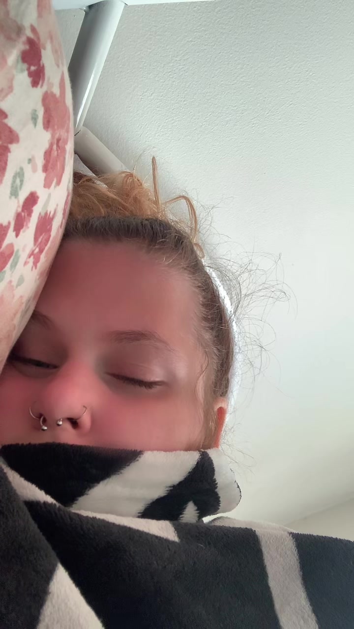 @ᗰᗩᗰᗩ ᗷ ღ🧸