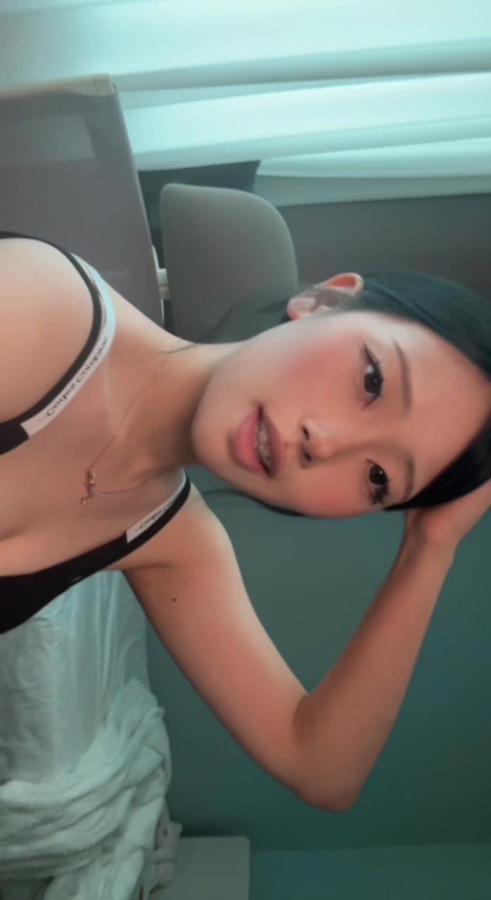 @Hwang