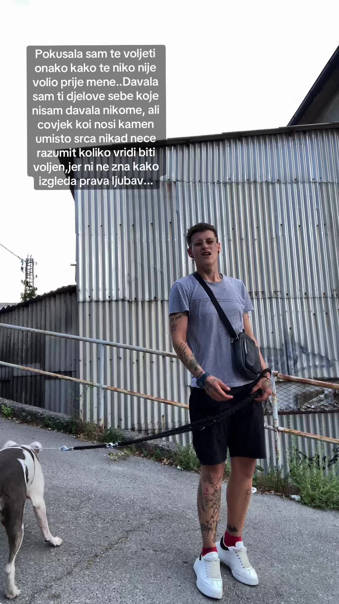 @Čombe 💫