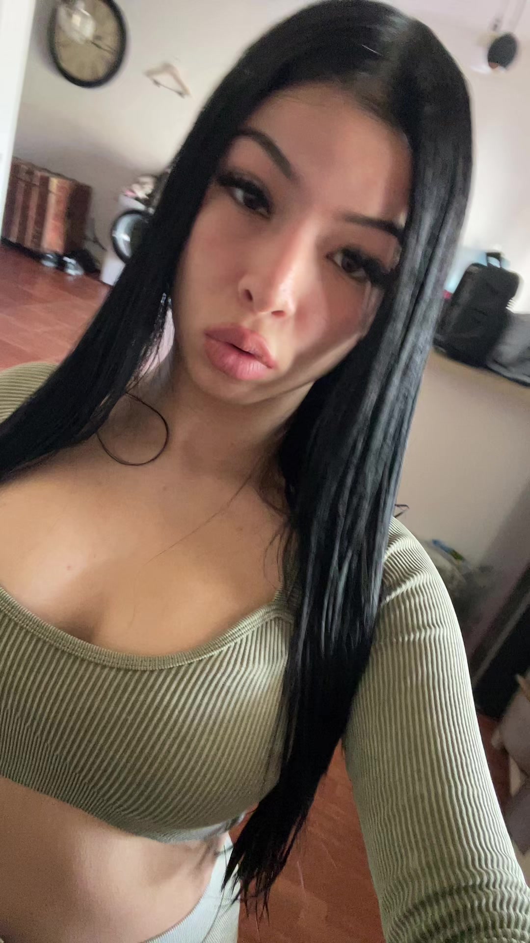 @_candela.bz