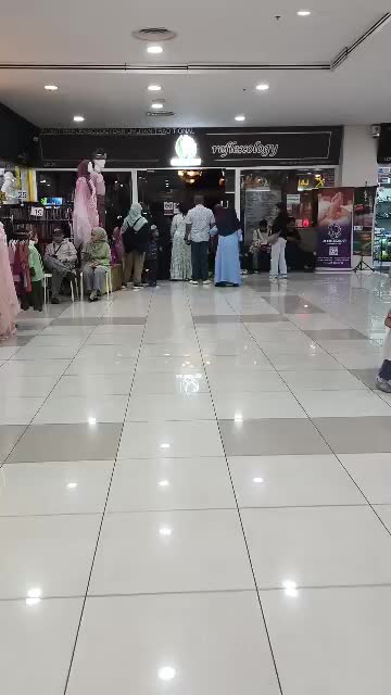 @LindaJB AngsanaMall