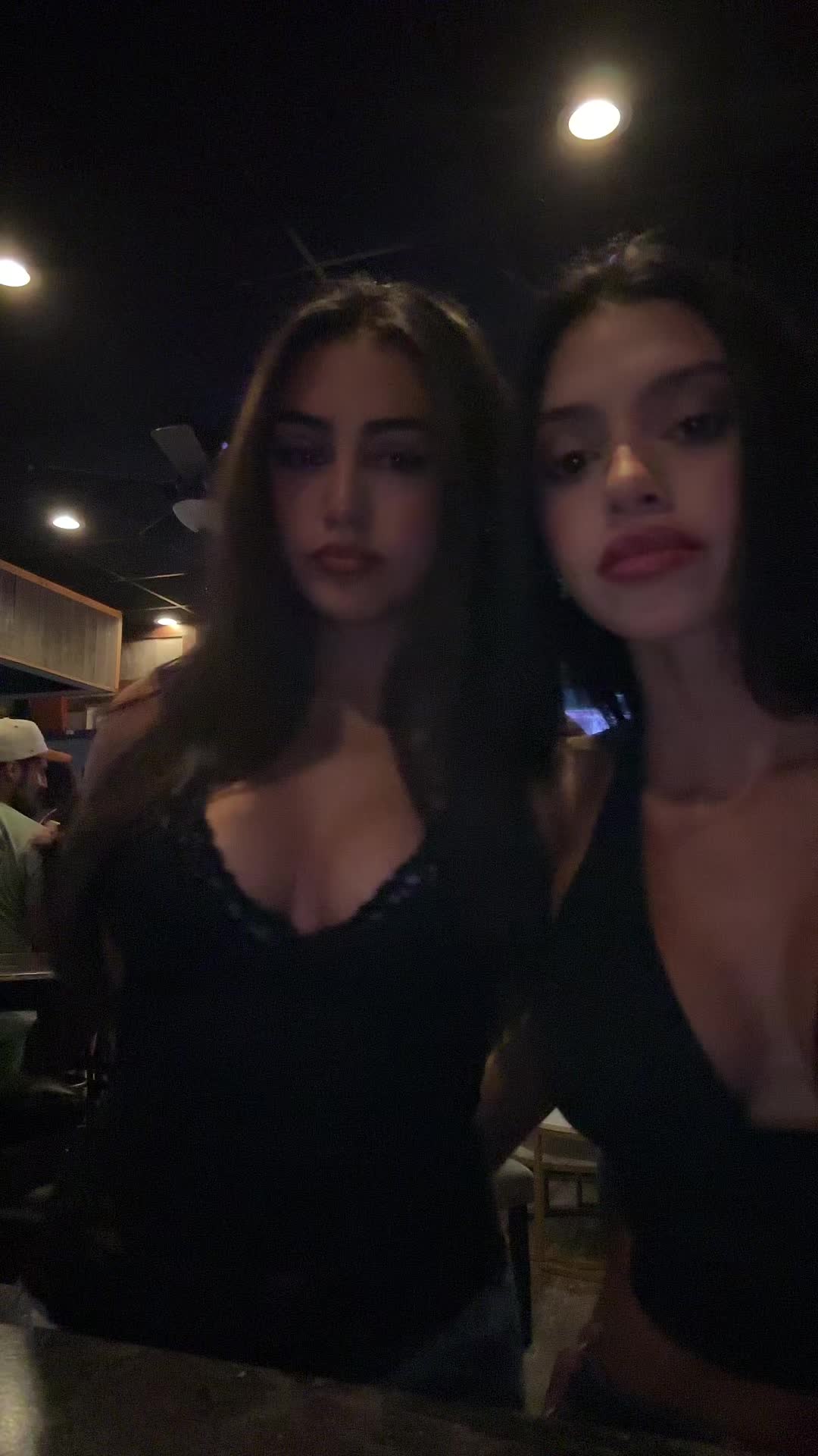 @gabydela222