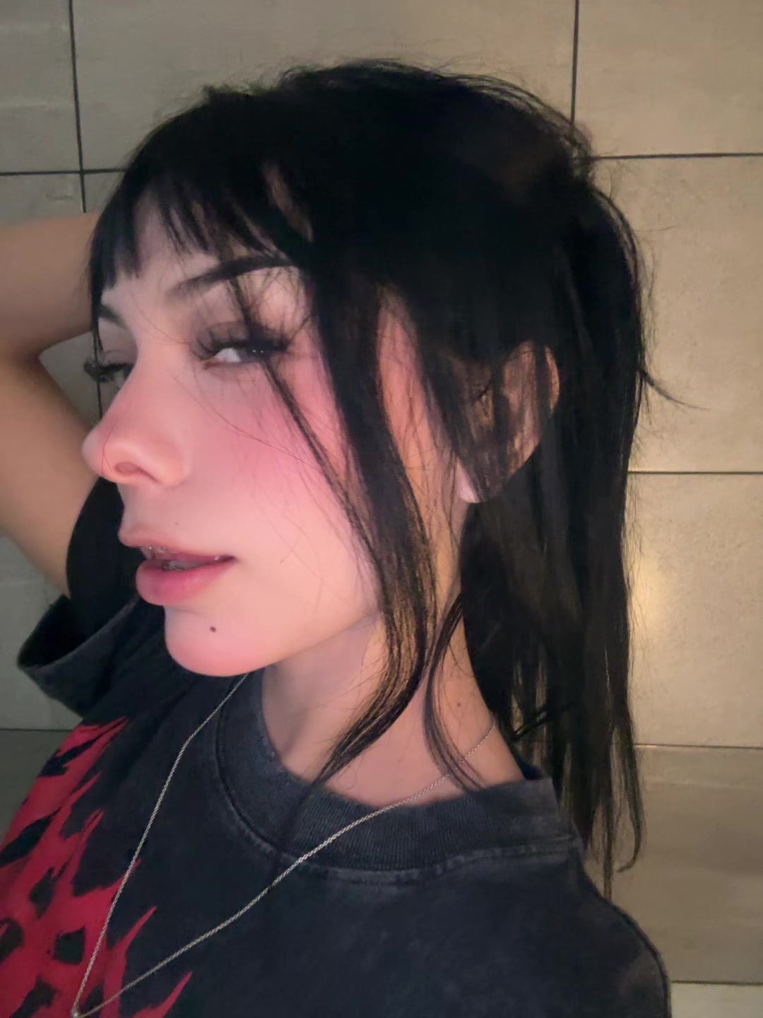 @SkinnyGhostiee🧛🏻&zwj;♀️