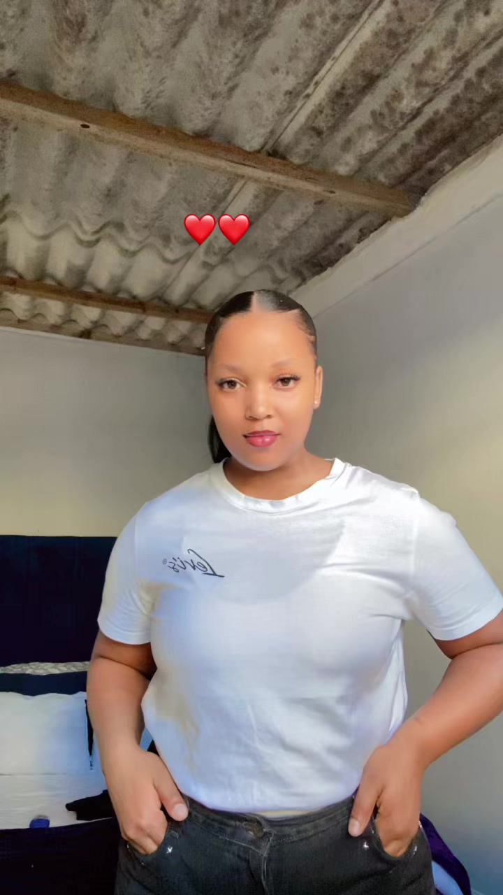 @Ntombizenkcubeko🌸