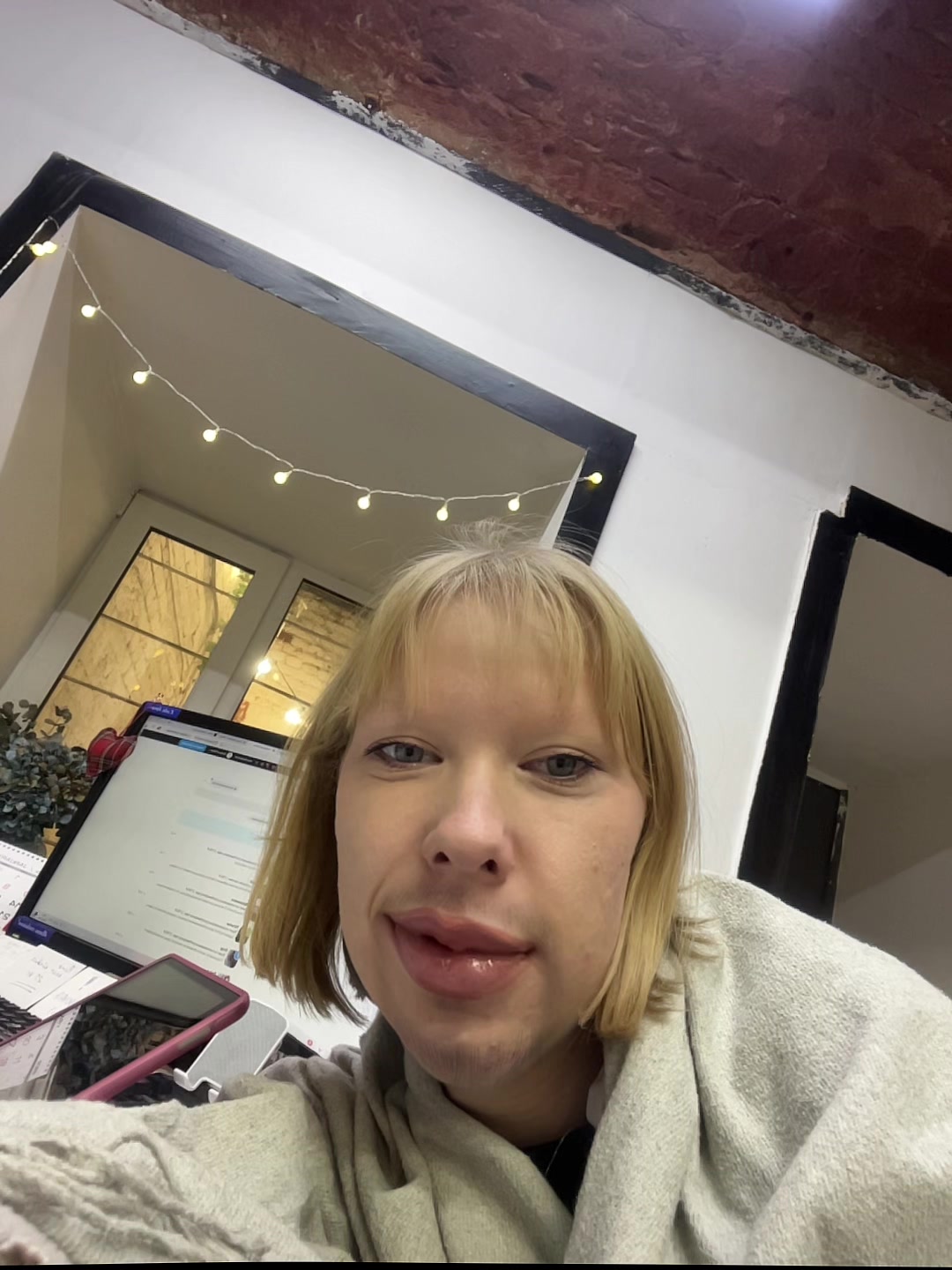@chrnkna