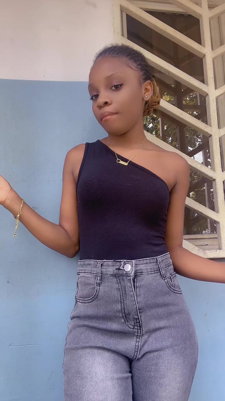 @Une fille simple ✅