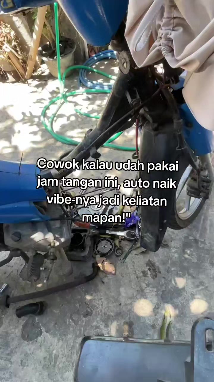 @Ayuu