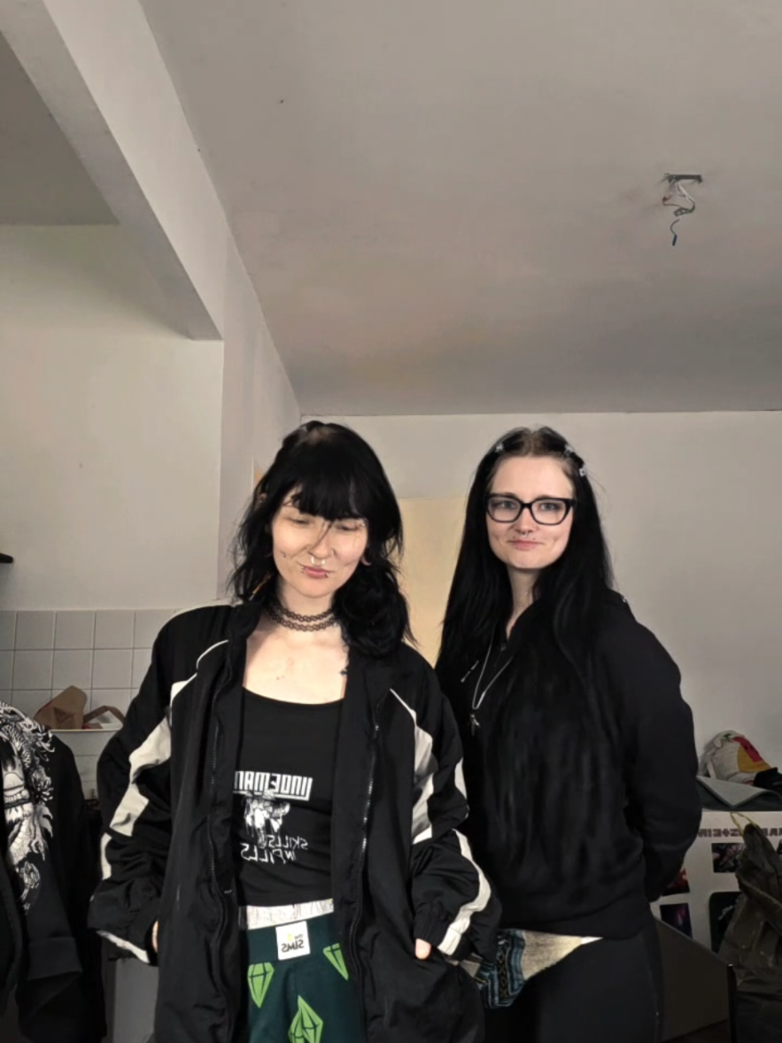 @Scene.twins