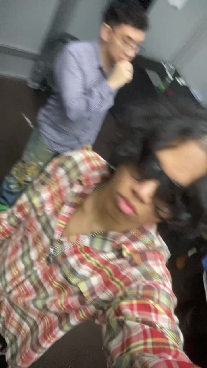 @Akwru