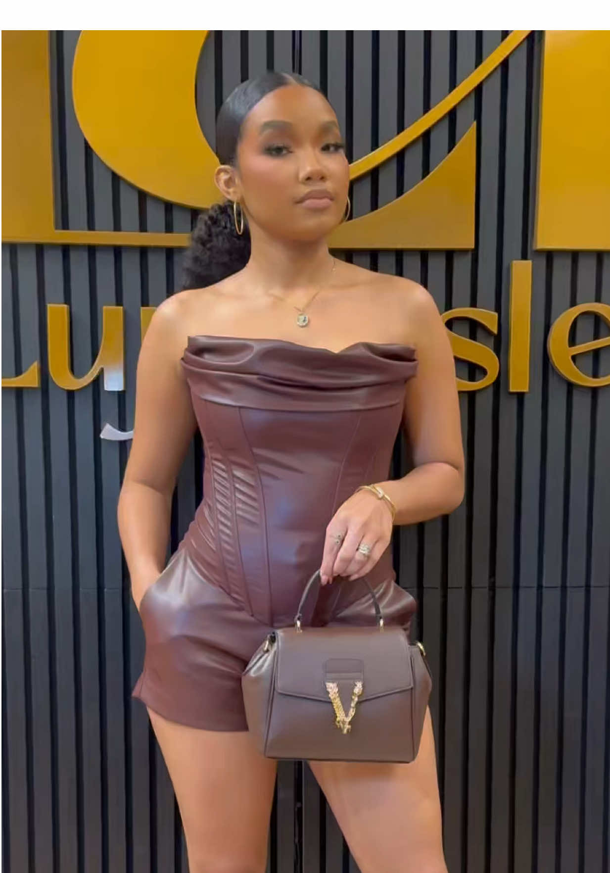@LUJOAISLE