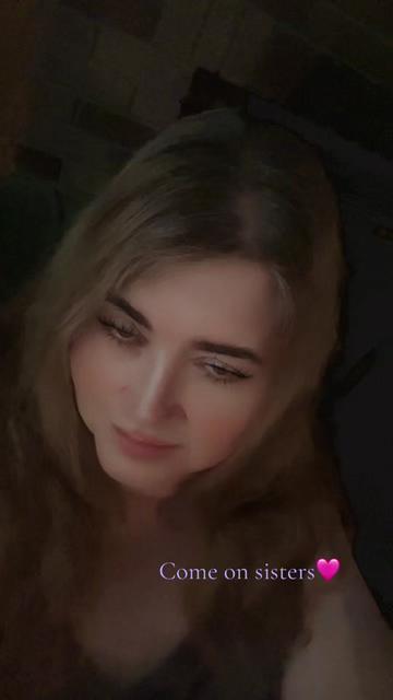 @genieinabottle🩷🧞&zwj;♀️🩷