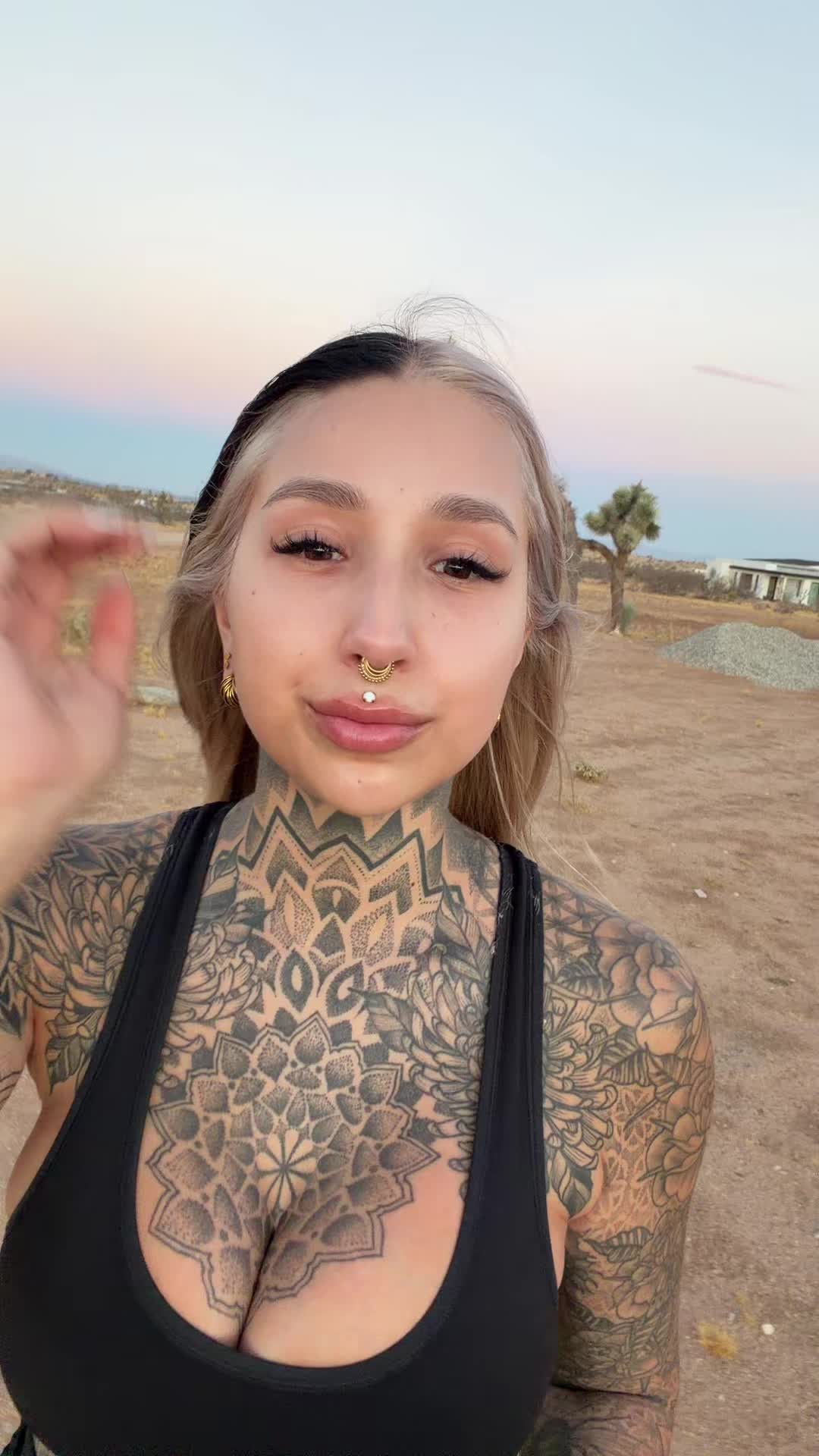 @Split_tongue_bri