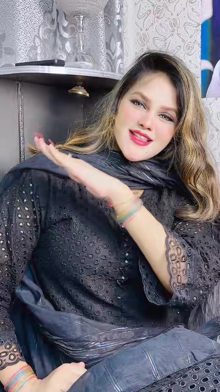 @Safeera Khan 💝
