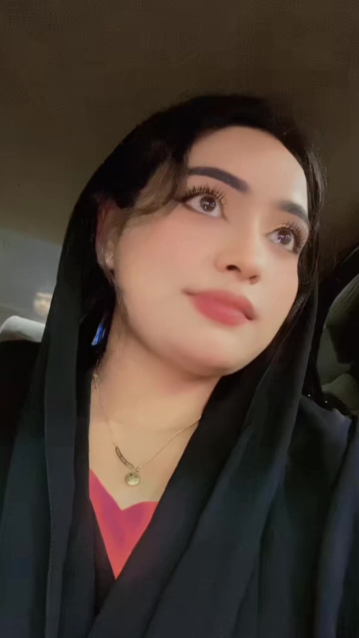 @🇴🇲 عائشہ🐣