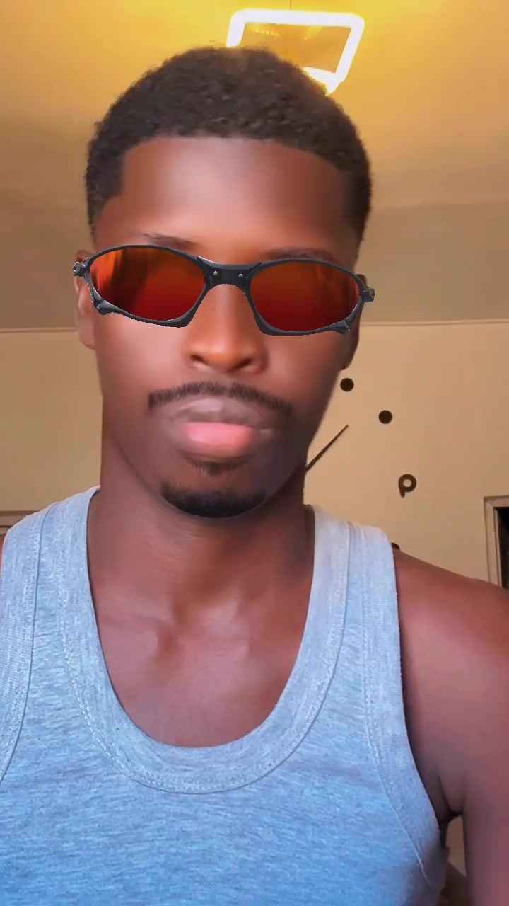 @latshow01