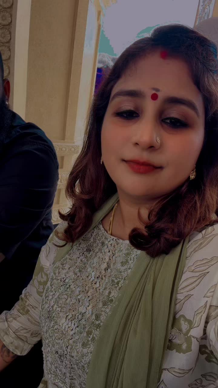 @THARSHAINY🧿