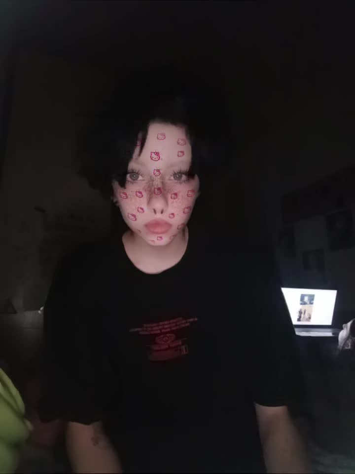 @кто я?👹