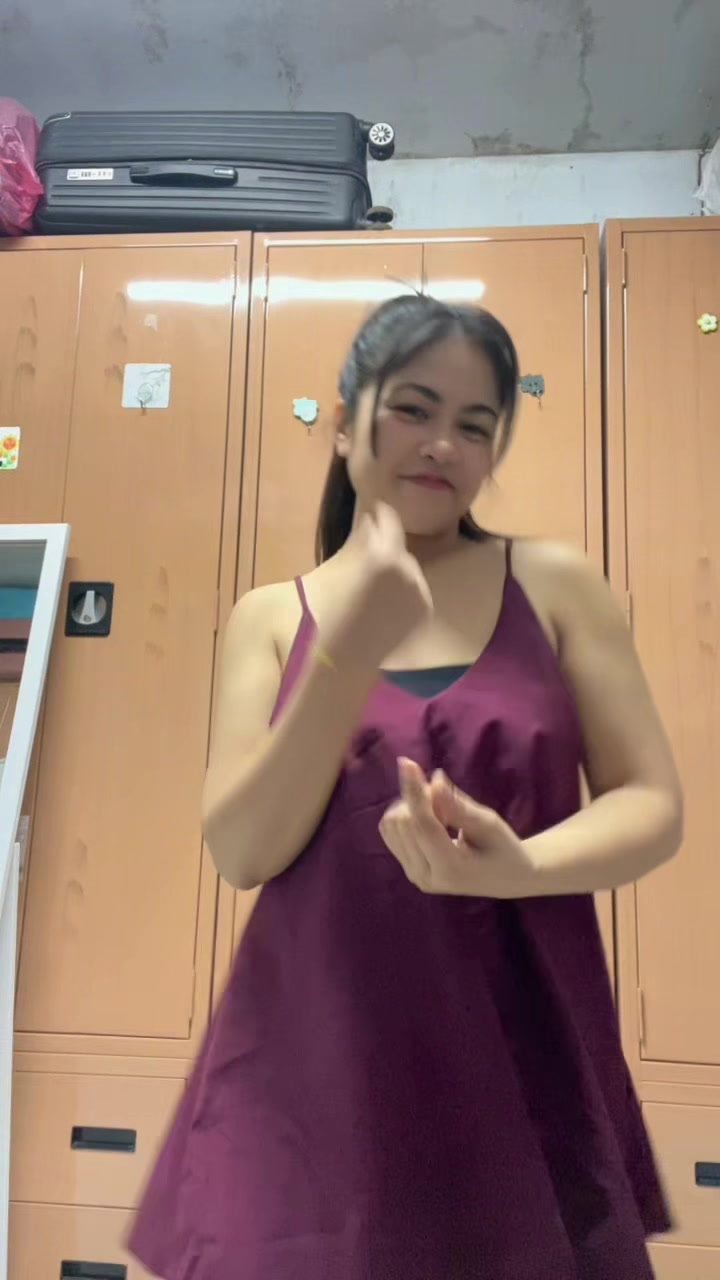 @莉娜