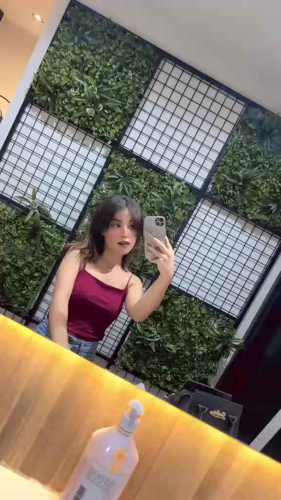 @🦄