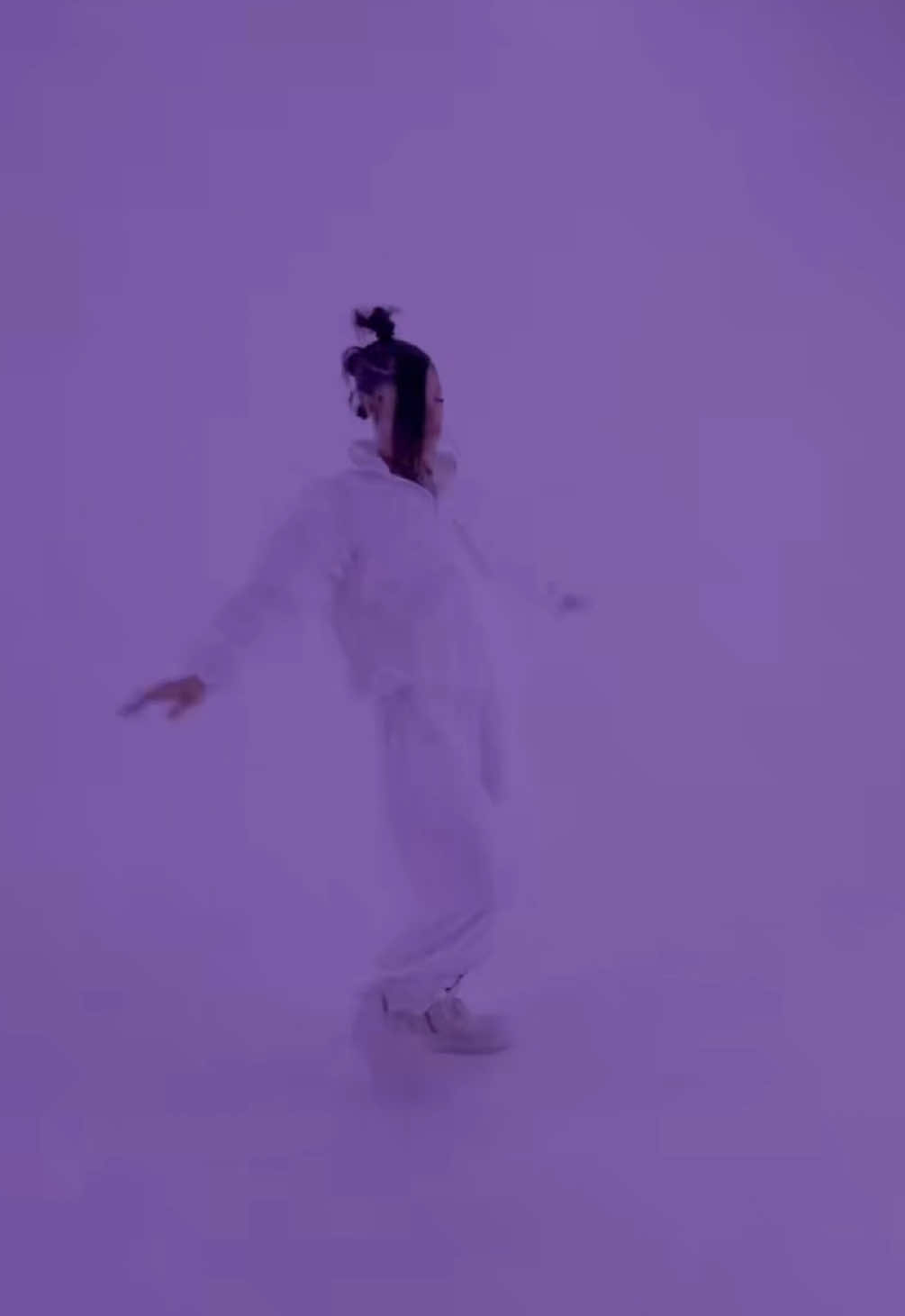 @😼