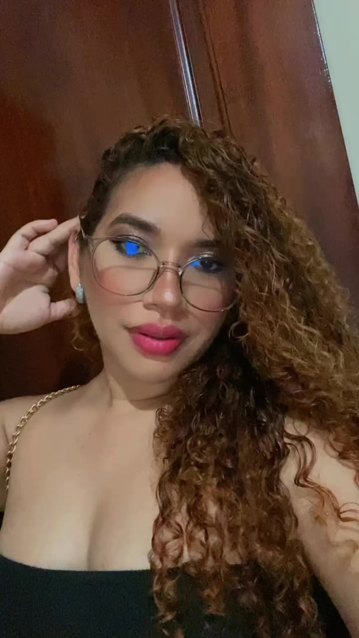 @Tainá Duarte