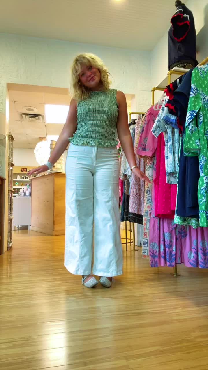 @chloe🪩🐞🎞️