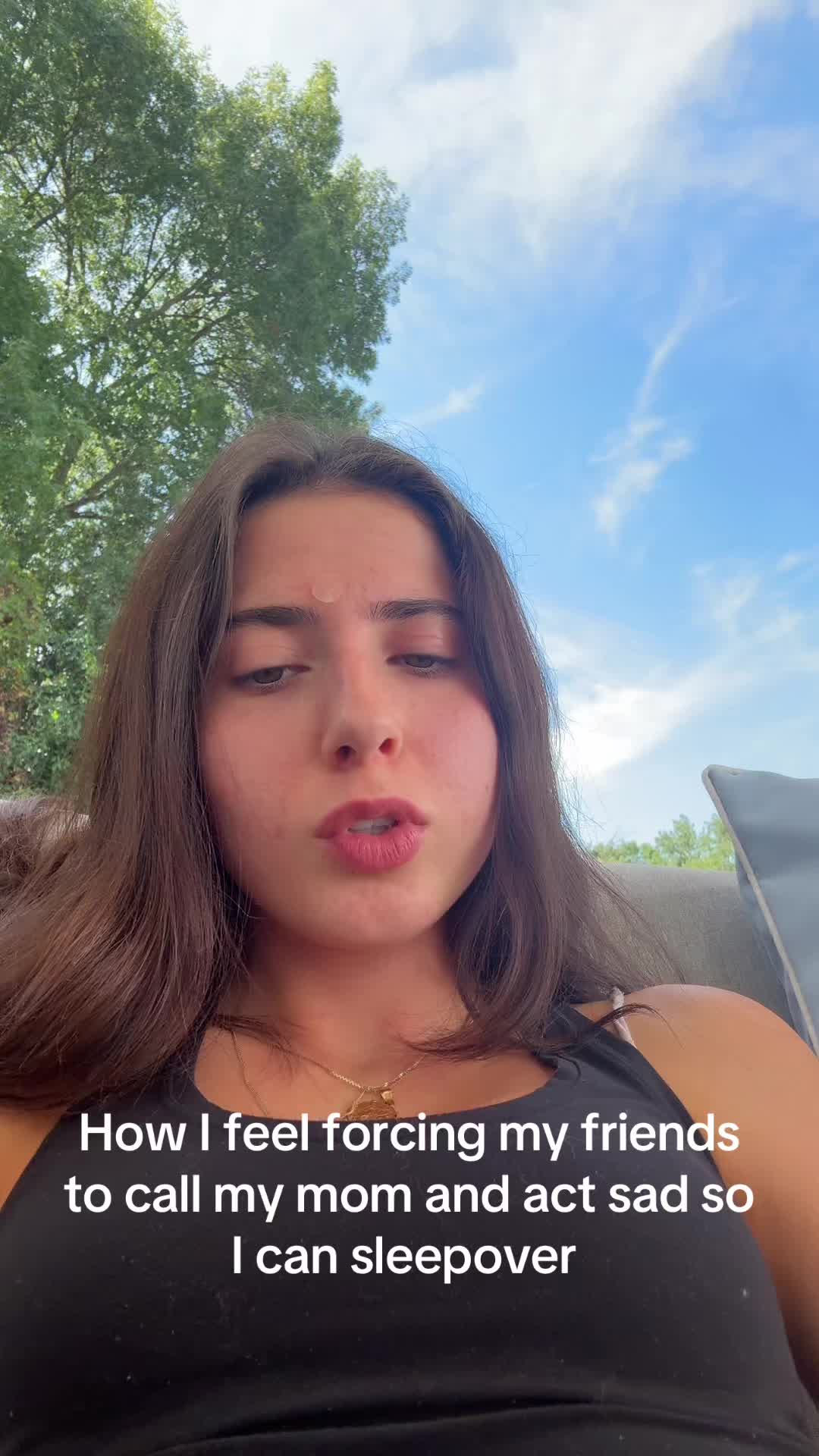 @Adora