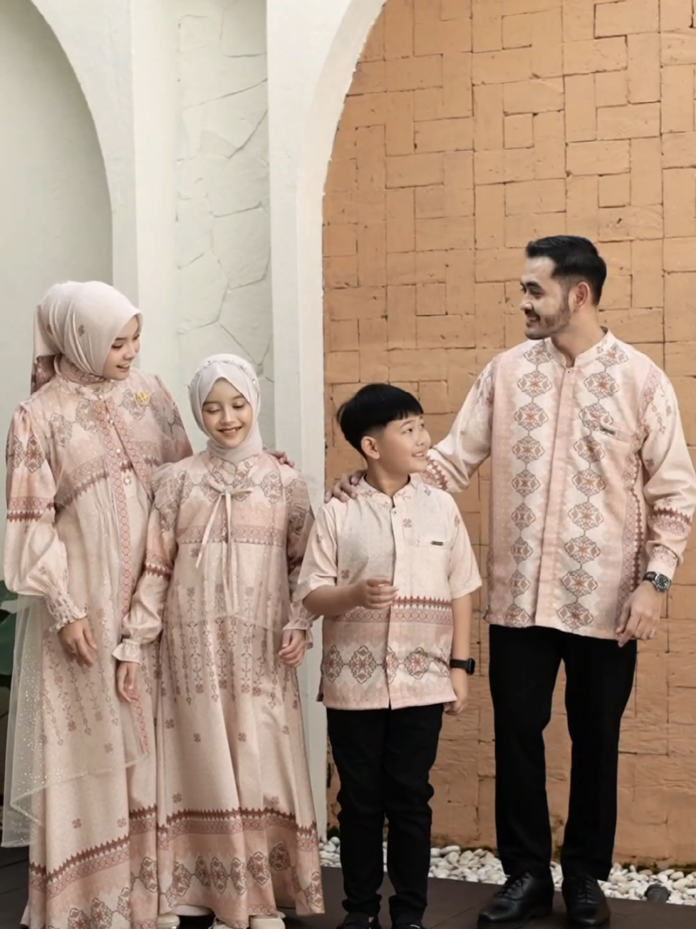 @SARIMBIT LEBARAN