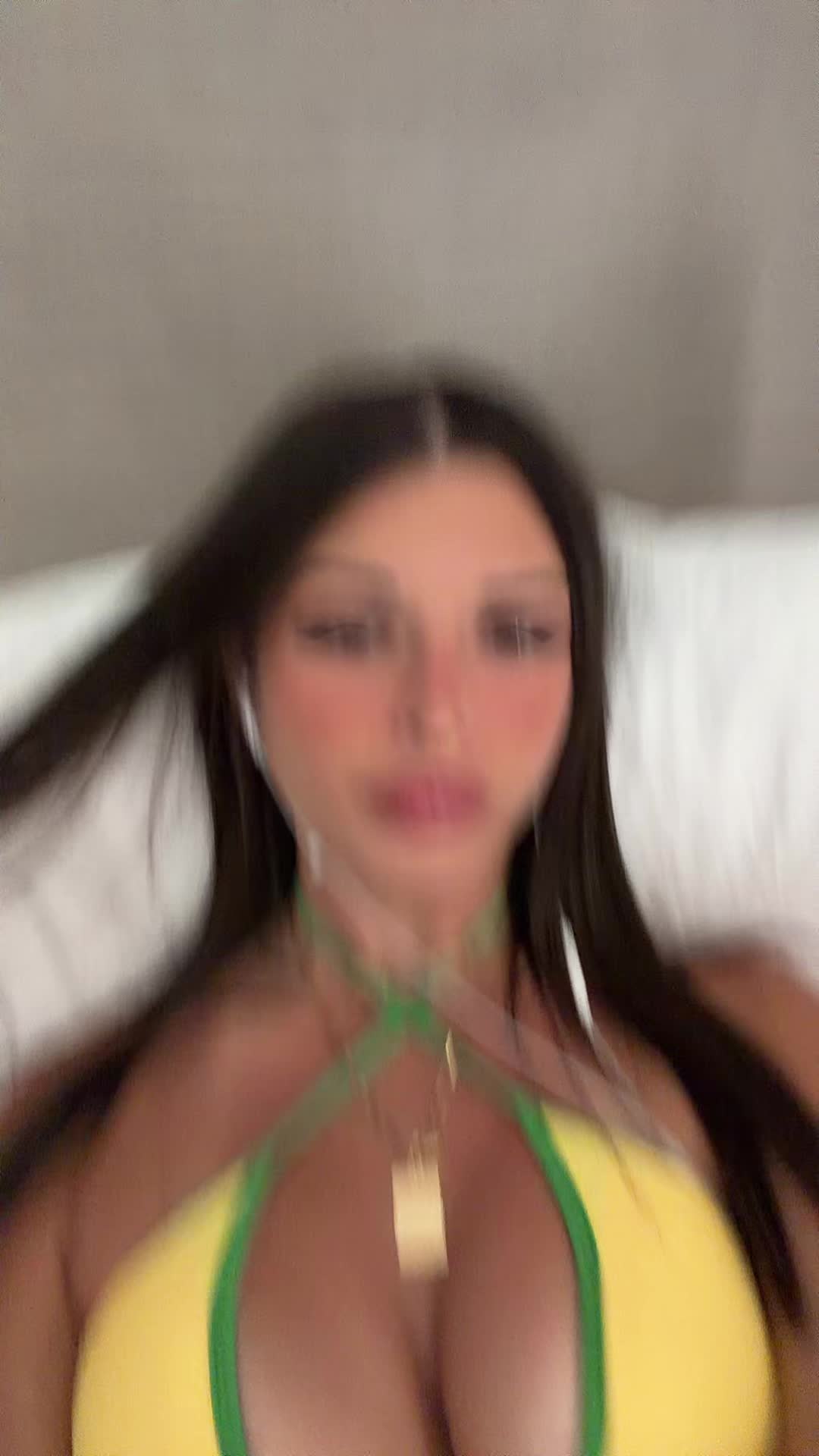 @CL.LSTN