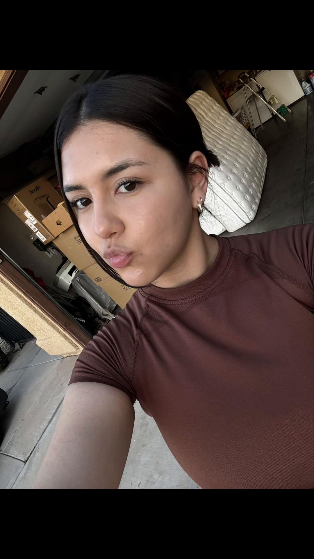 @👩🏽🦲
