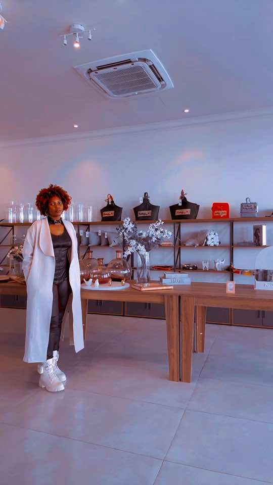 @Leah's fashion🇺🇬🇴🇲🇴🇲