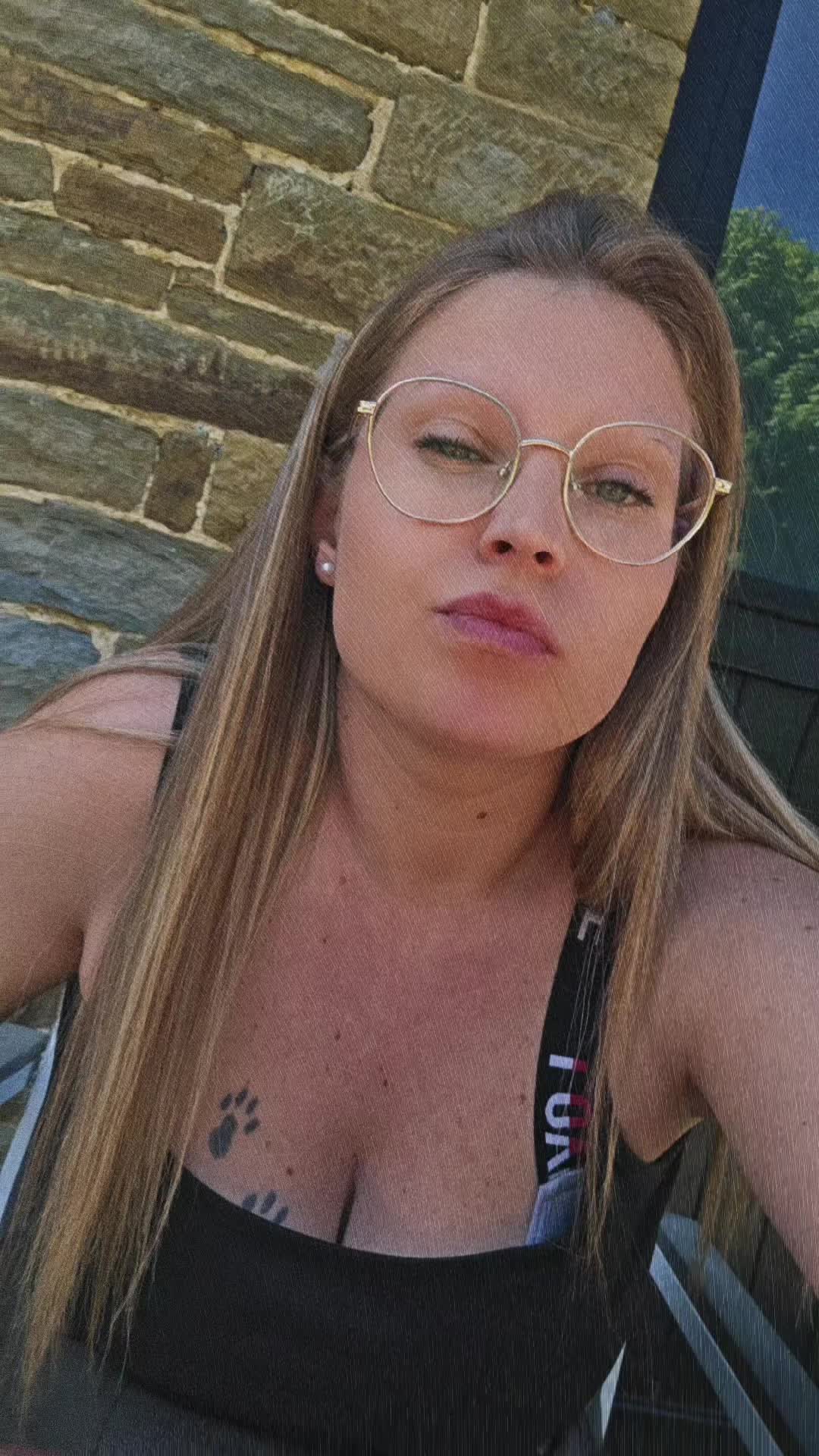 @C&oslash;ŕaliə L&otilde;renz&oslash; Ayde&ntilde;