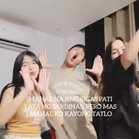 @Janine.editor