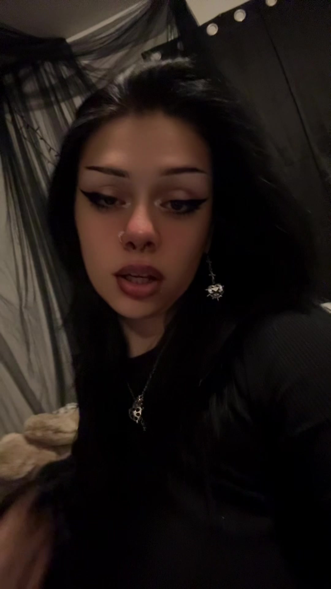 @𝔅𝔲𝔱𝔱𝔢𝔯𝔣𝔩𝔶🖤🩸