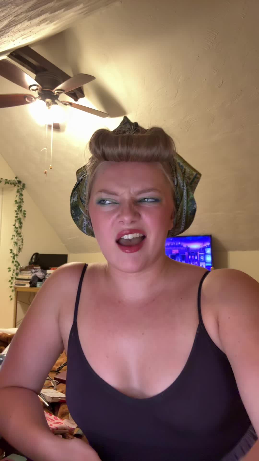 @superweeniehutjr&rsquo;s