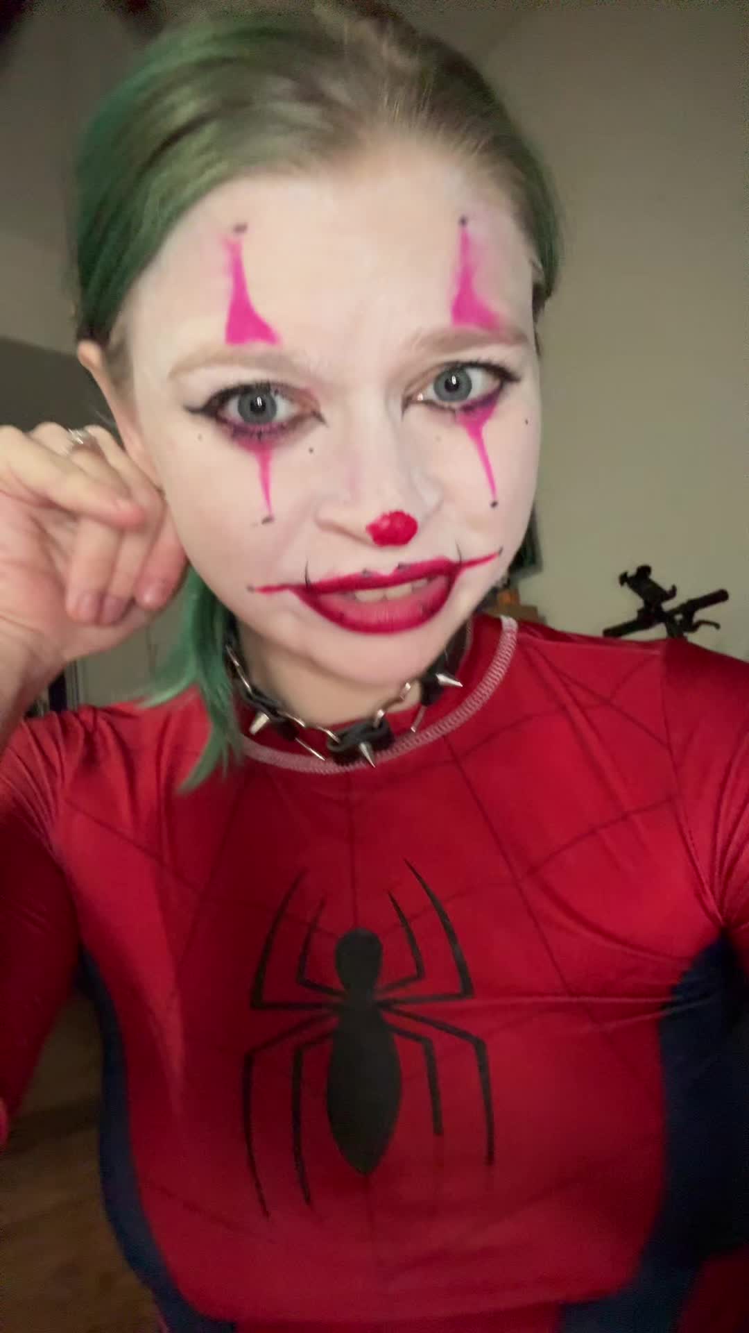 @sabrina lux 🦄