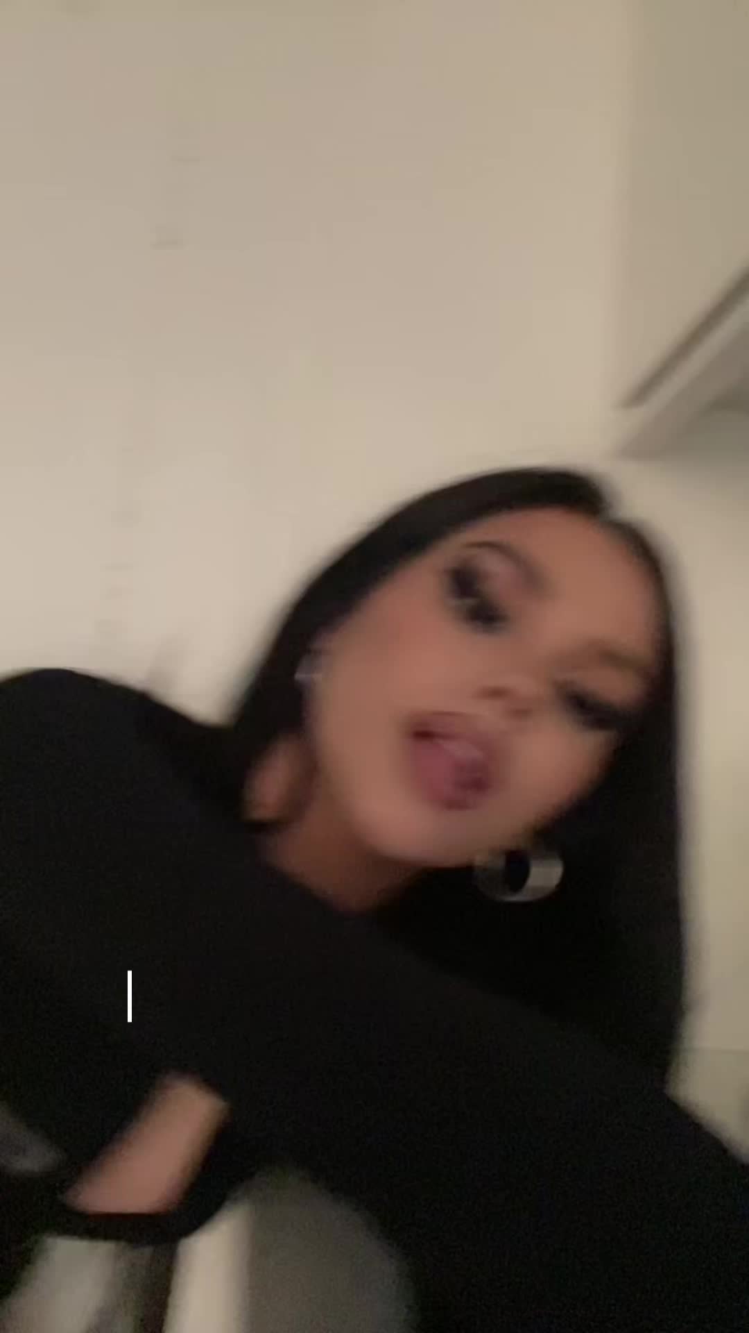 @𝒯𝒽𝑒𝓃𝒶🖤🥊