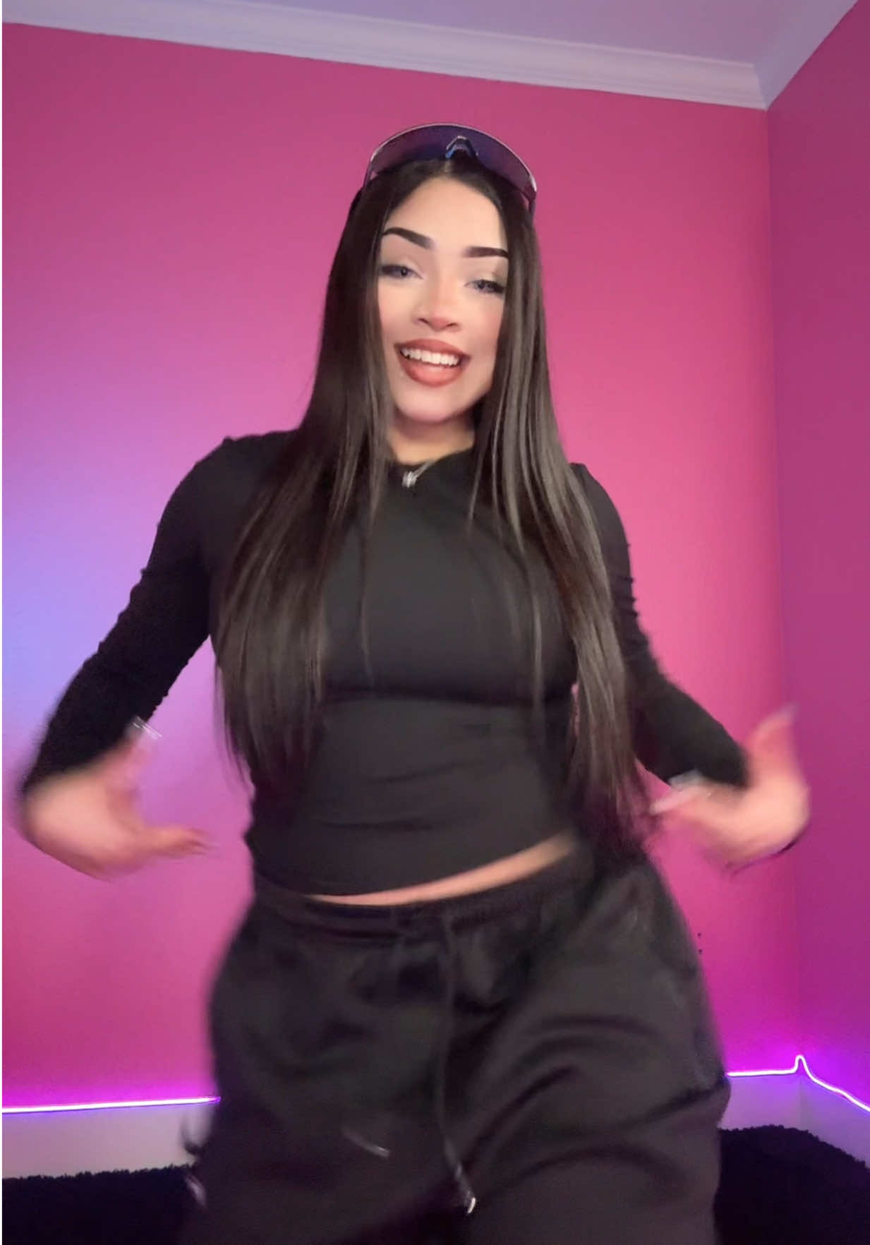 @𝐄𝐥𝐲𝐦𝐚𝐫 𝐌𝐚𝐫𝐜𝐚𝐧𝐨 🐺