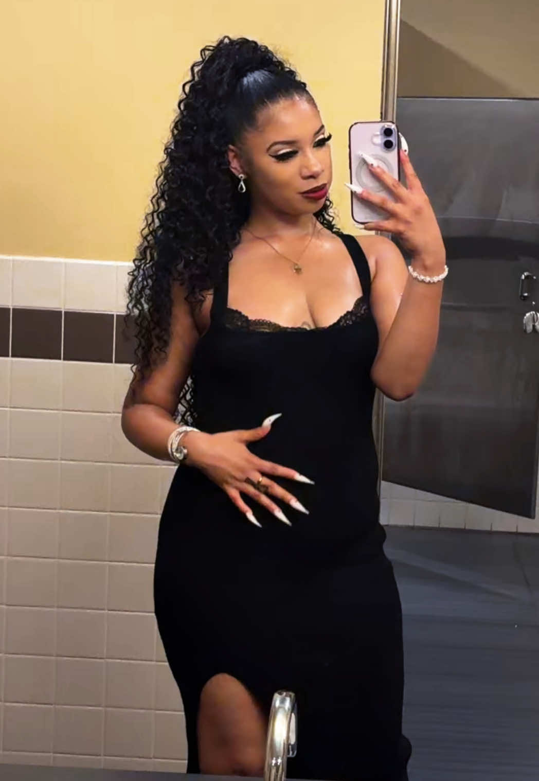 @Diamond Monique✨