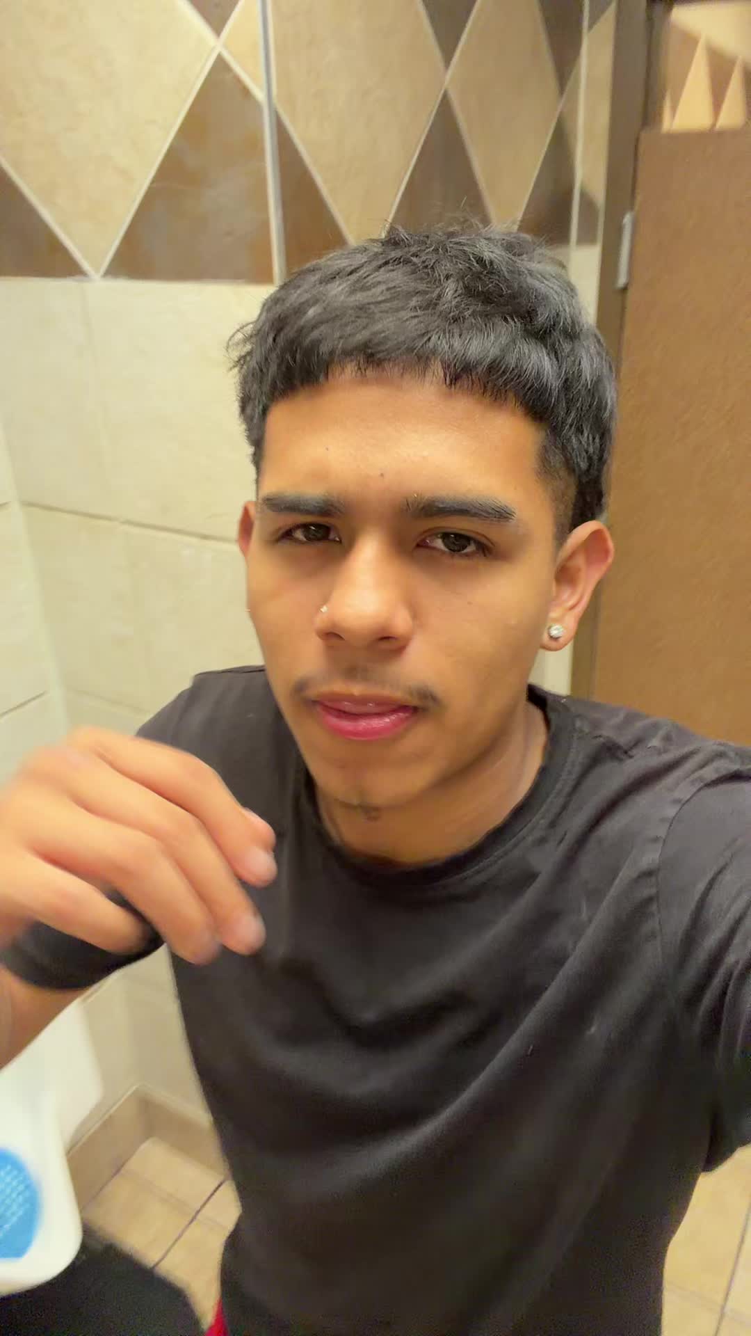 @gio