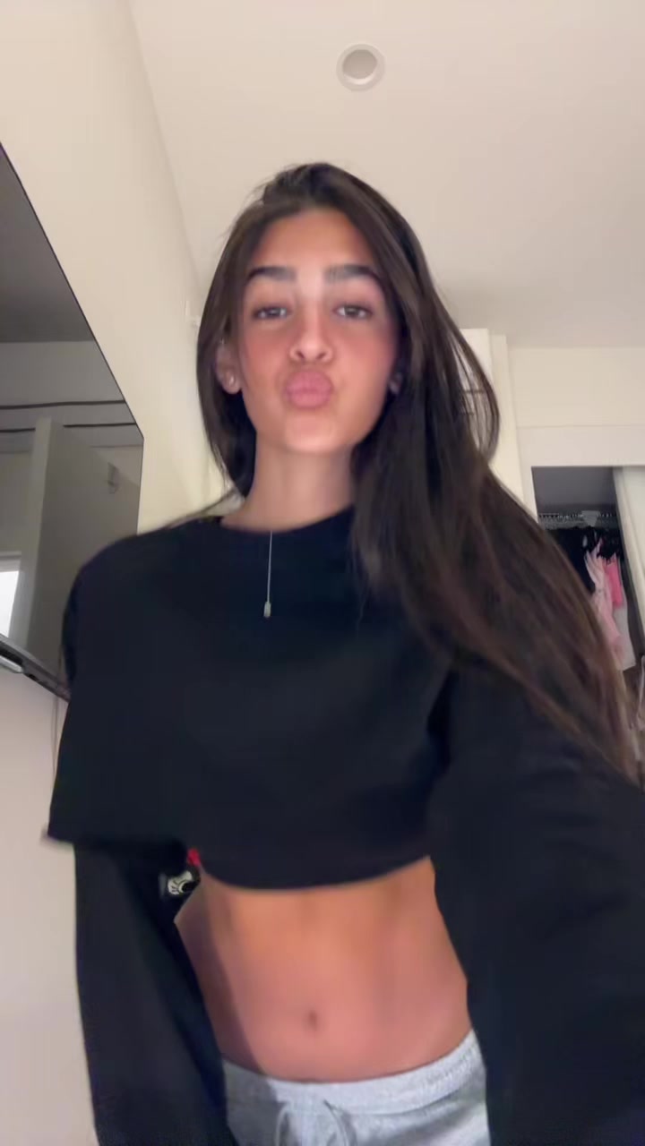 @MikaHazan