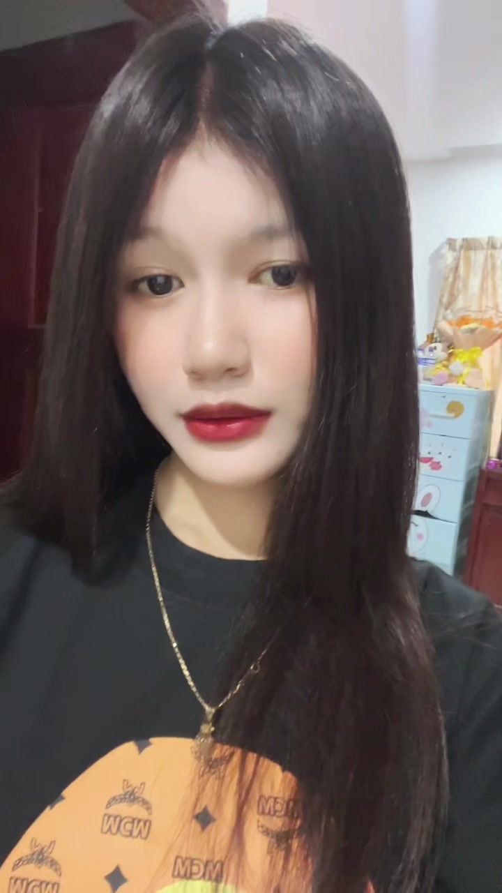 @MnusEka.
