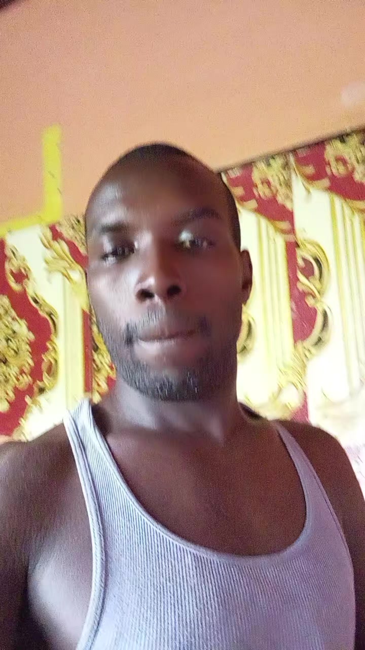 @Derval Maroon✊️