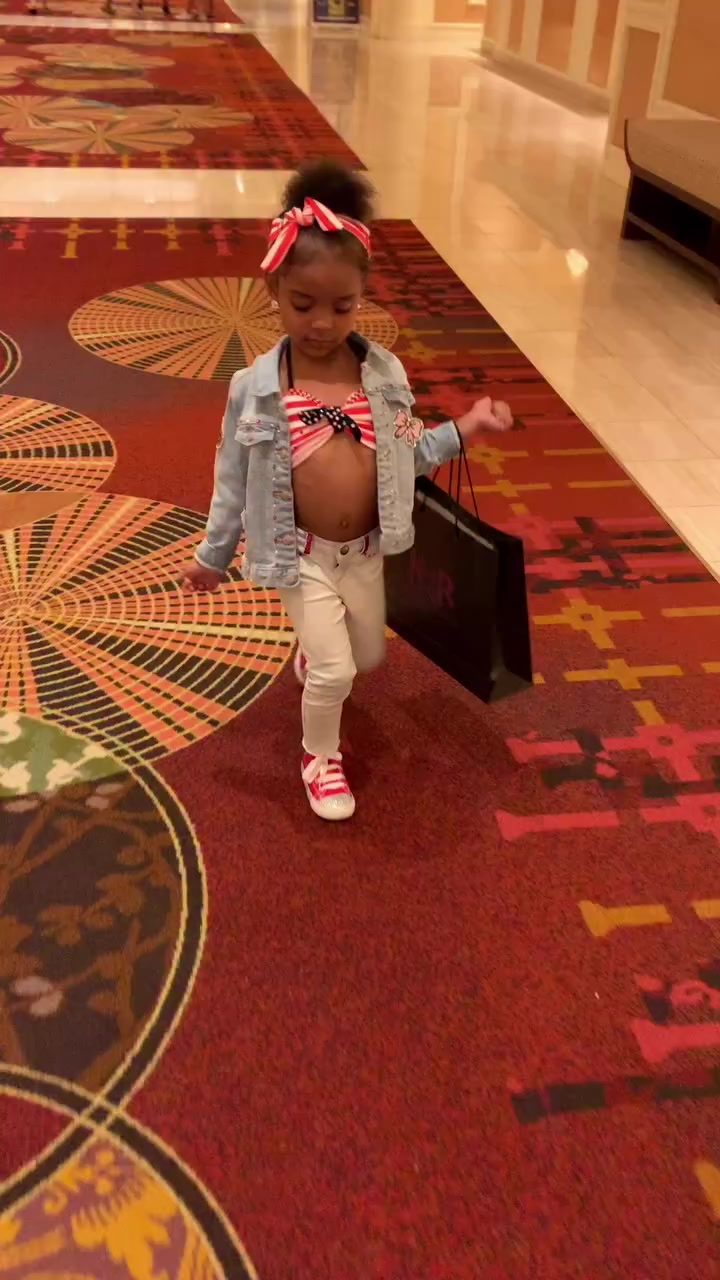 @Grey🎀