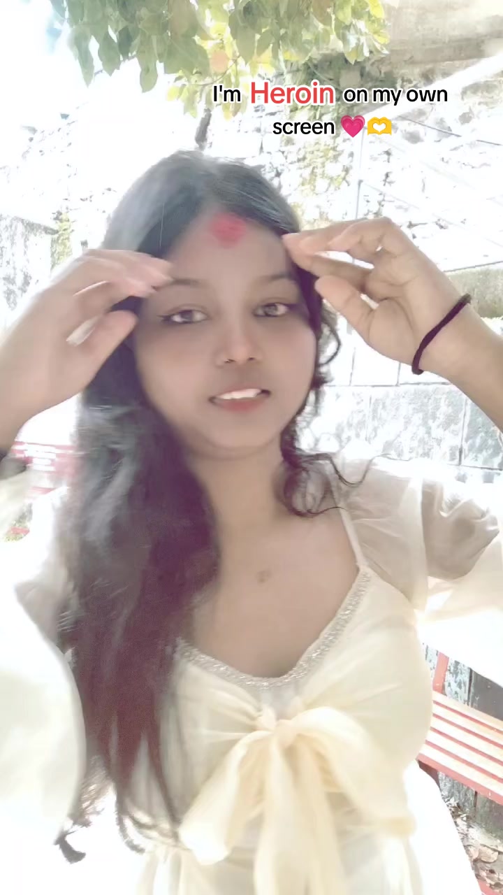 @👑Miss Saloni👑