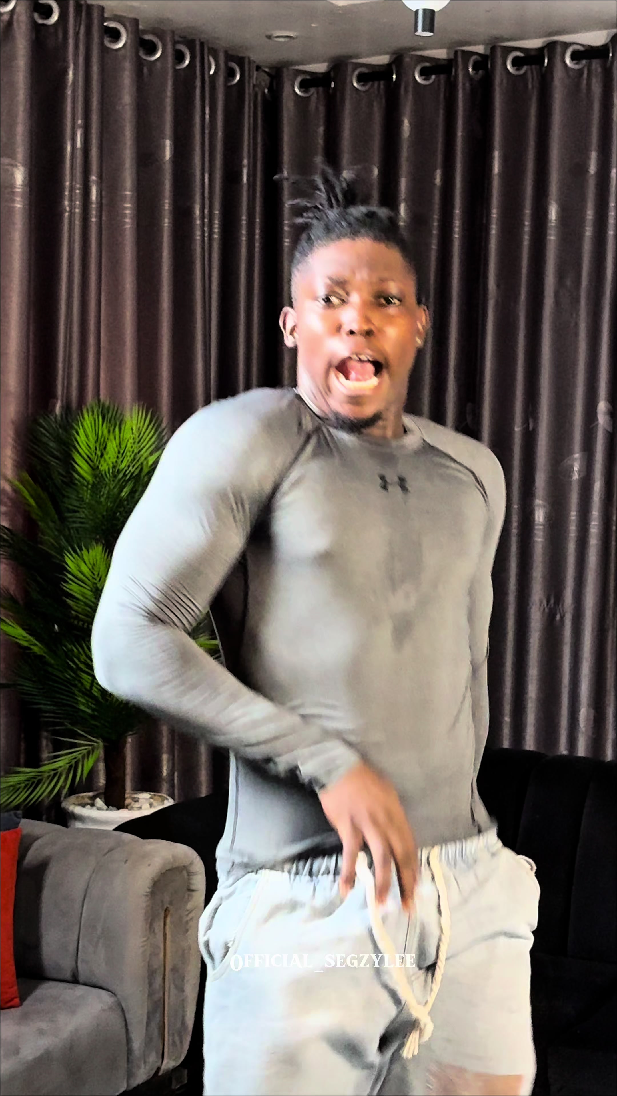 @Michealsegzy👑