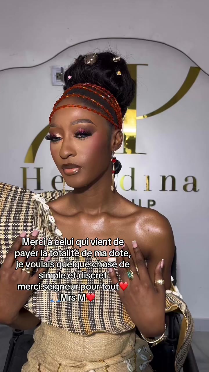 @MISS CHERATONNE 🇨🇩