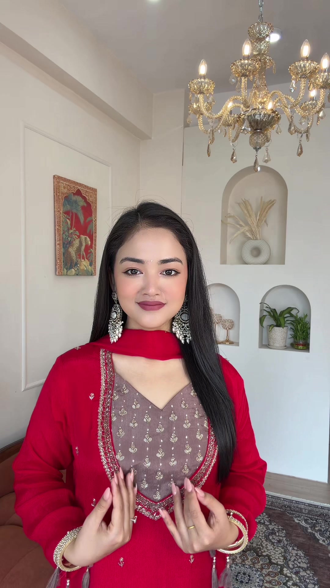 @Naina_TheAttire