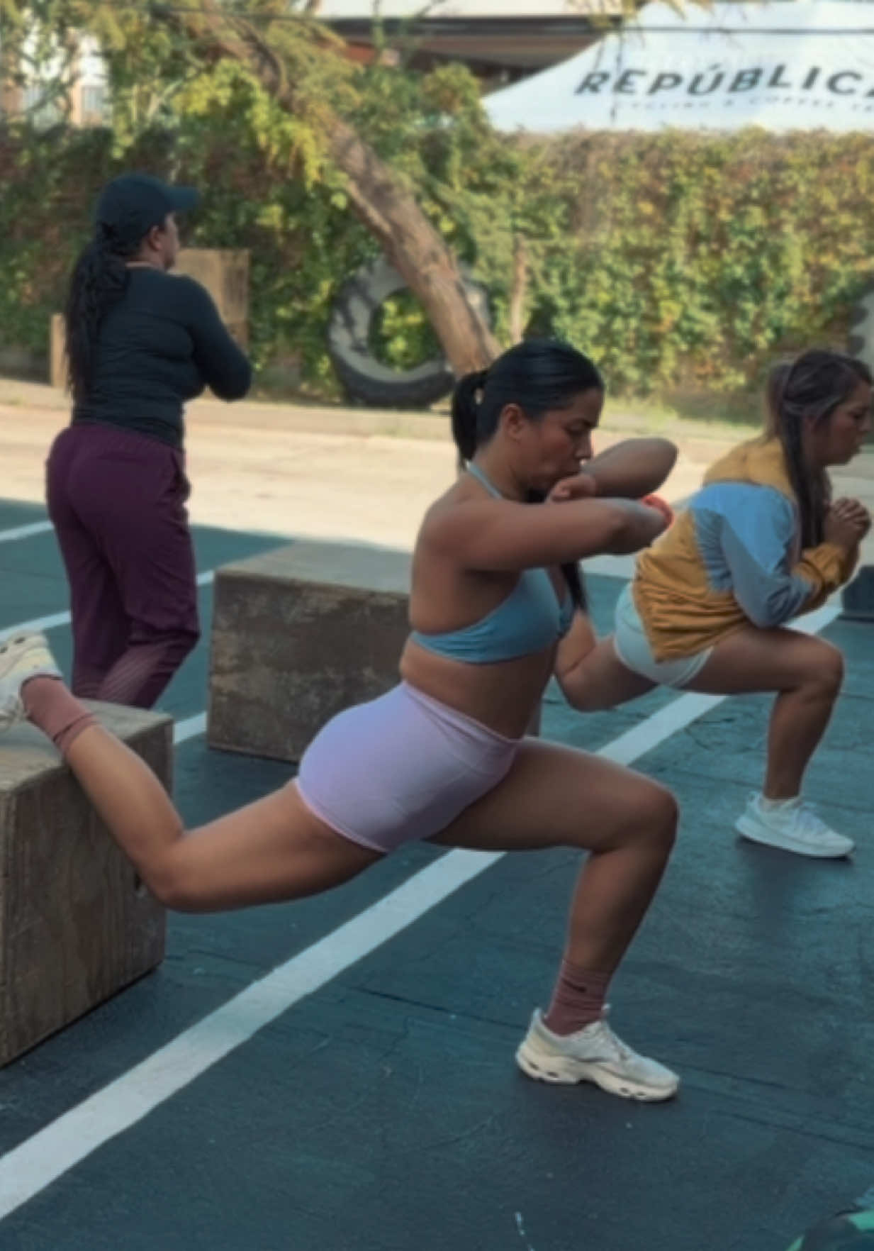 @Angelica Rubi A