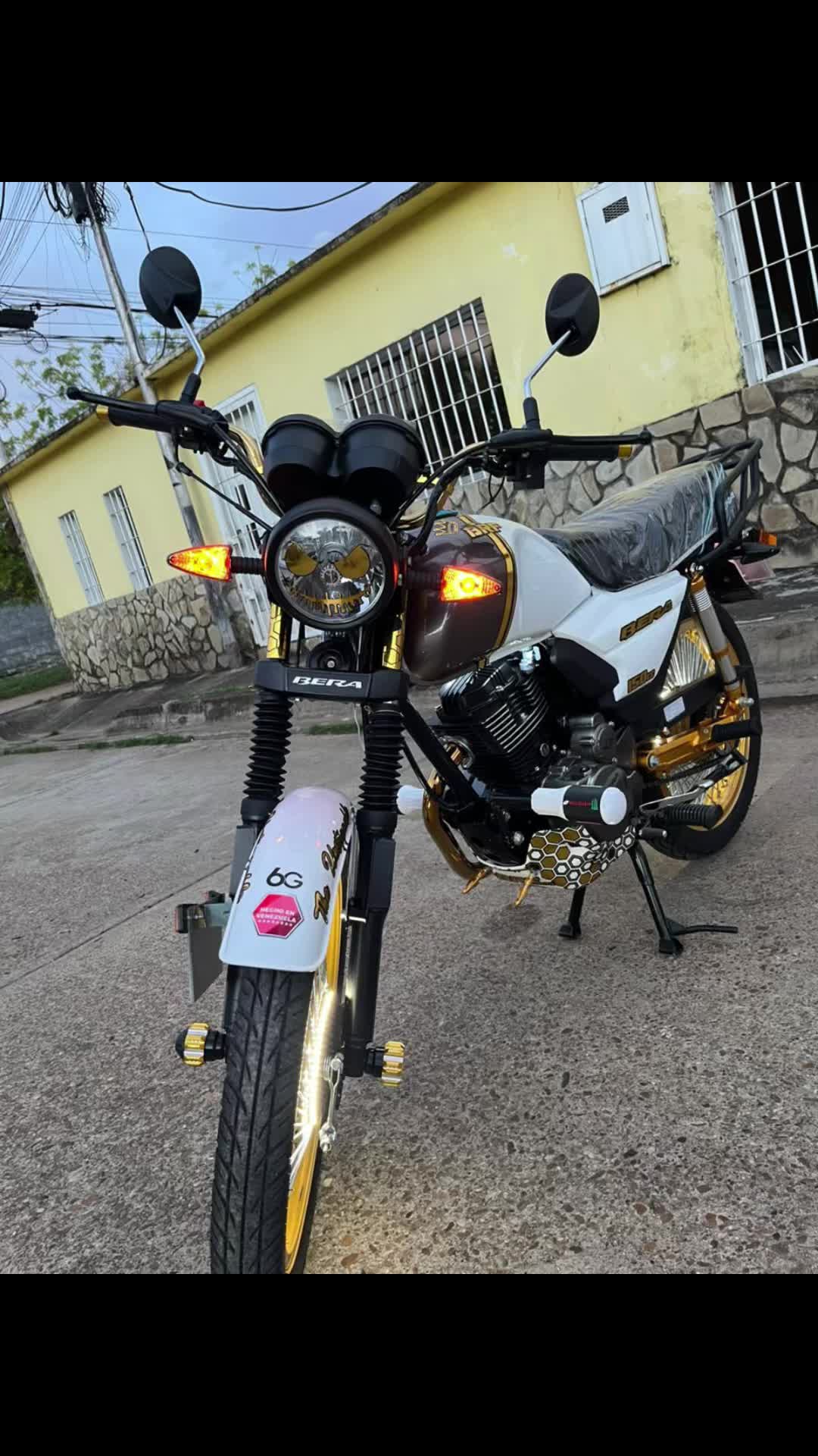 @LA IMPARABLE💛